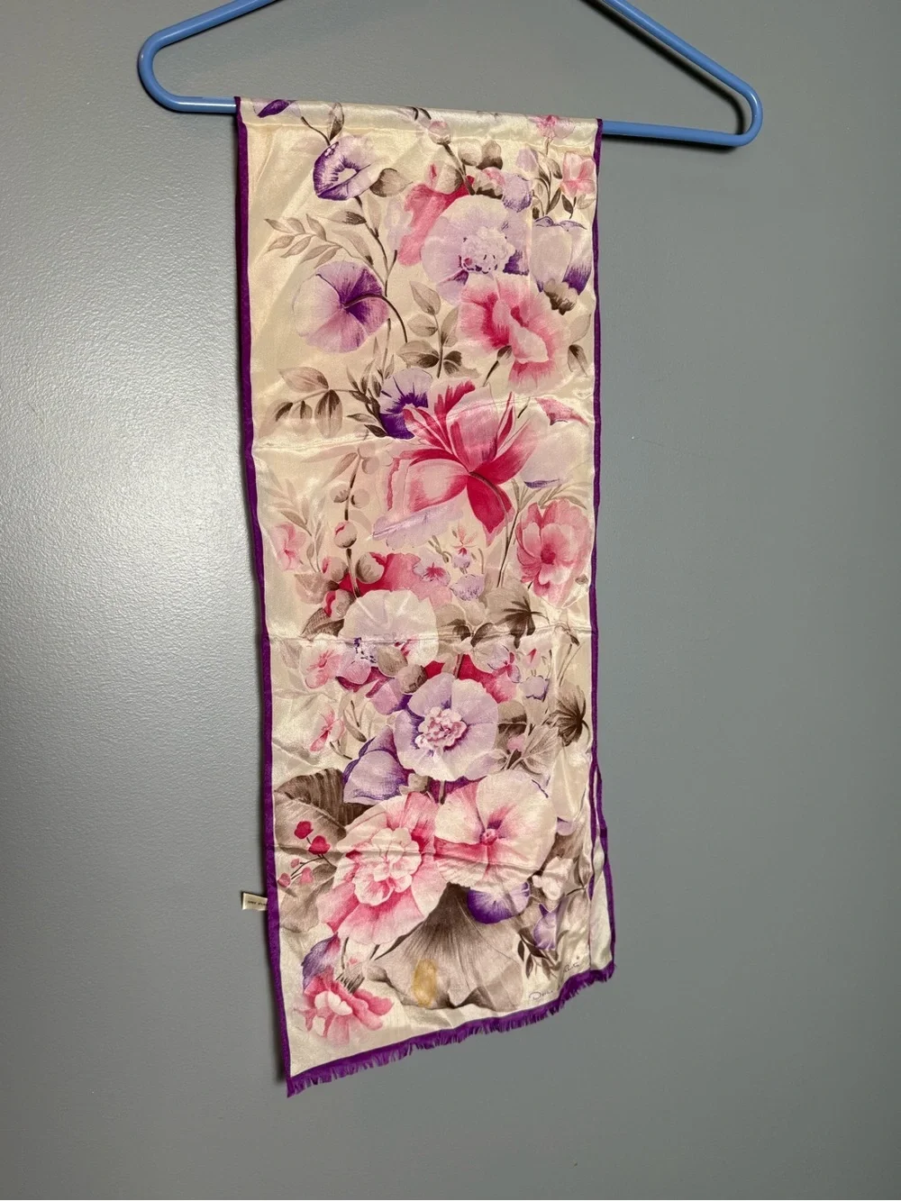 Oscar de la Renta Vintage Floral 100% Silk Scarf 10
